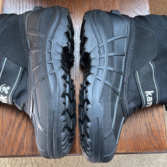 KAMIK ICE BUSTER WINTER BOOT. KIDS SIZE 5. Black. Wool Lined. Rubber BOTTOM. - Picture 9 of 13